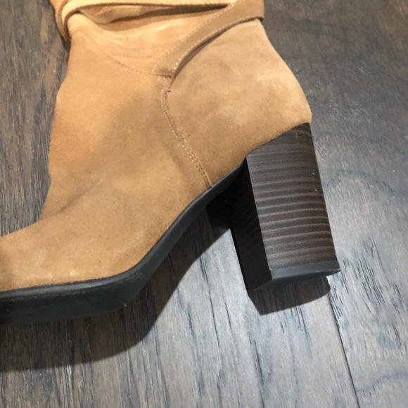 Over the knee suede boots - Picture 3 of 3